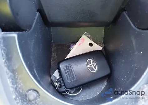 2010 Toyota Prius Ii from USA, damaged, VIN JTDKN3DU6A5027622